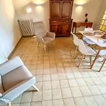 Free Car Parking - Garden - Close To Ramparts