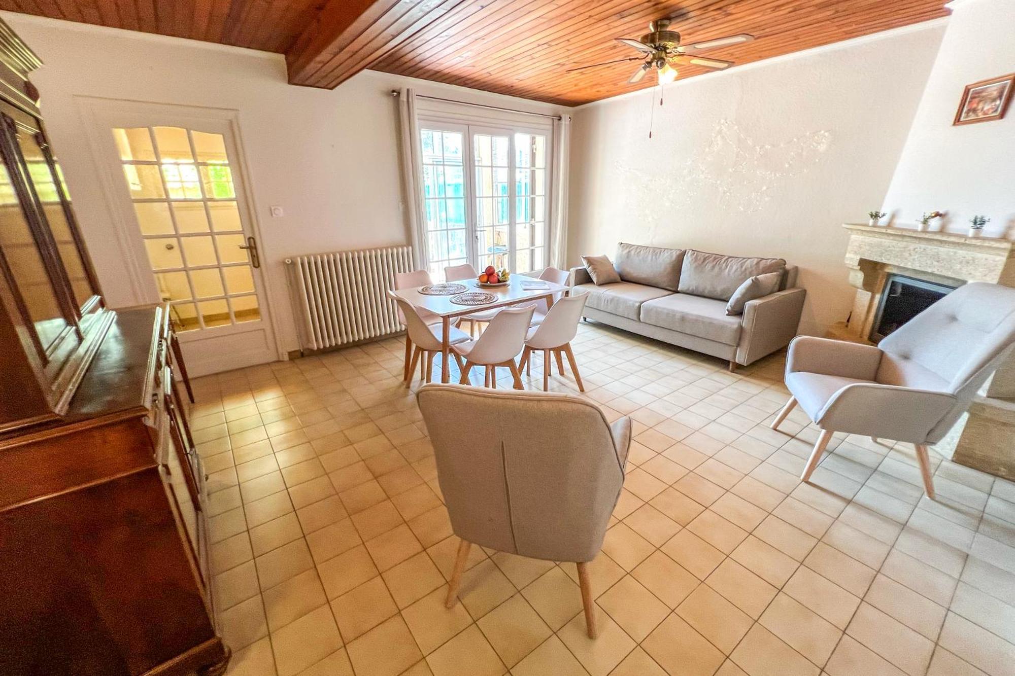 Ferienhaus Free Car Parking - Garden - Close To Ramparts *